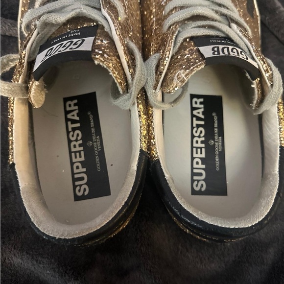 Golden Goose Gold Glitter Low-Top Sneakers with Black Star - Picture 7 of 9